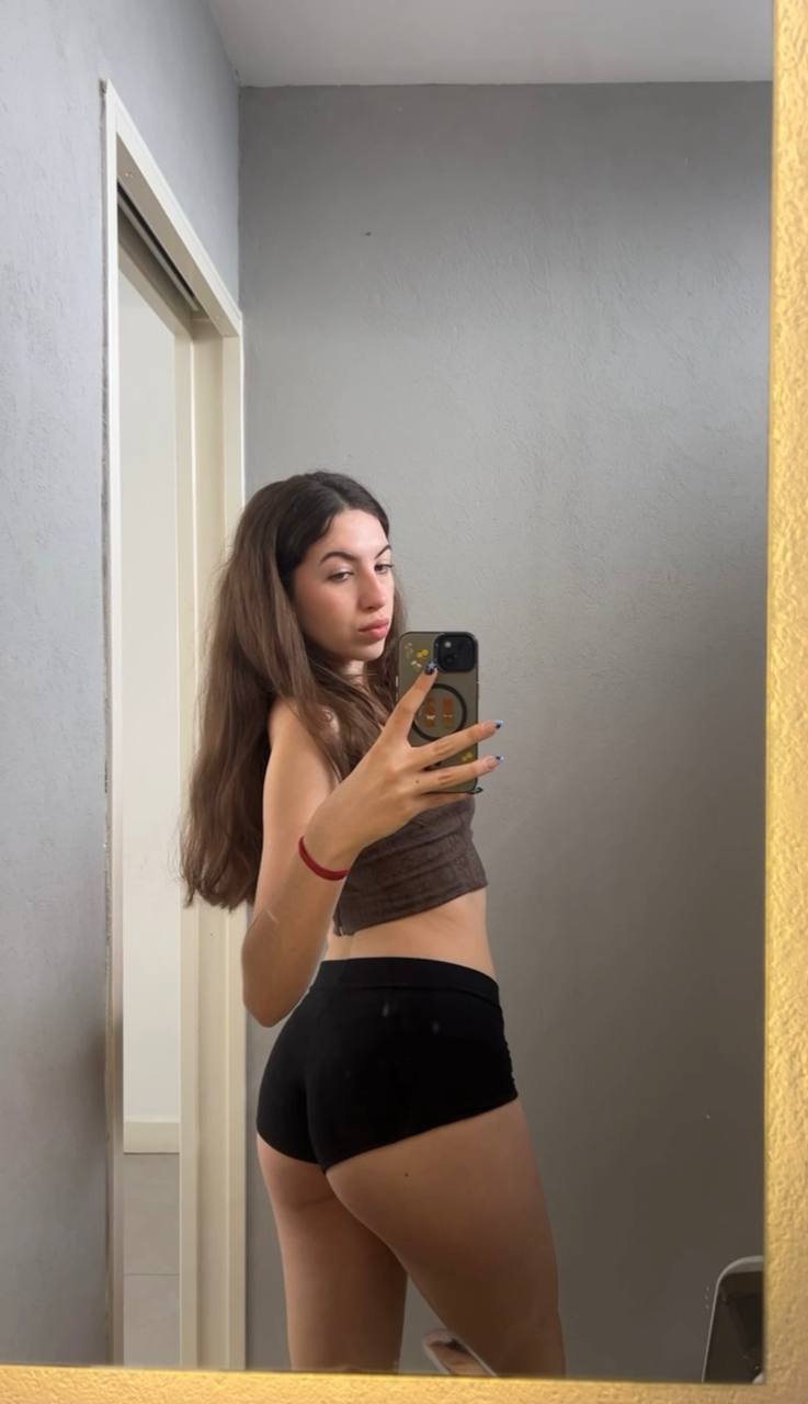 Amber in her underwear in Birkirkara