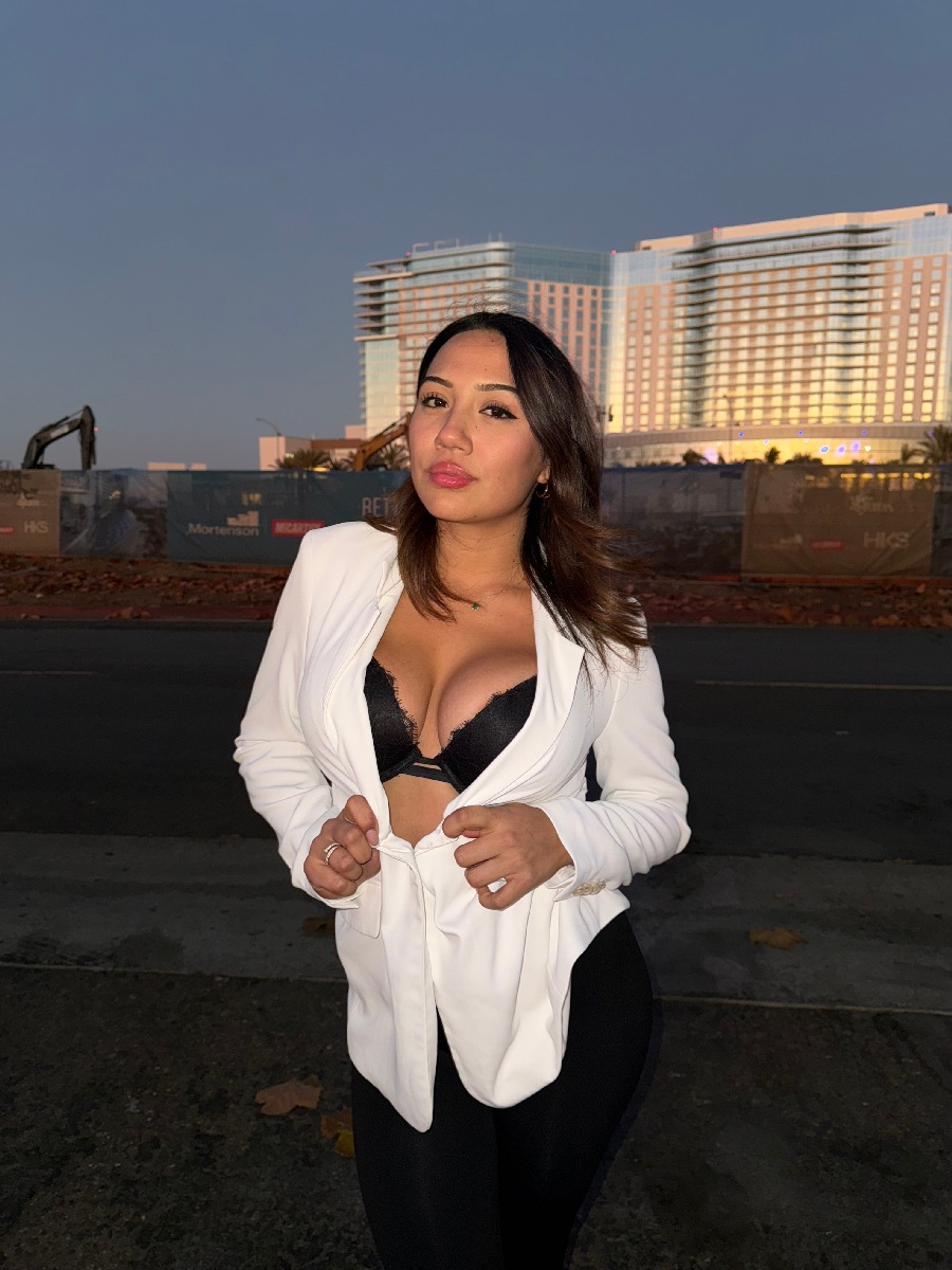 Take a pause and enjoy Ali Cruz — streaming from Birkirkara