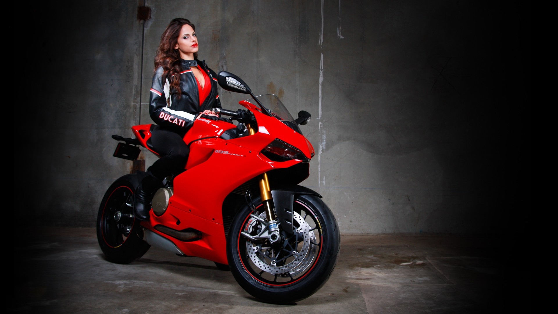 Beautiful girls and motorcycles in Birkirkara